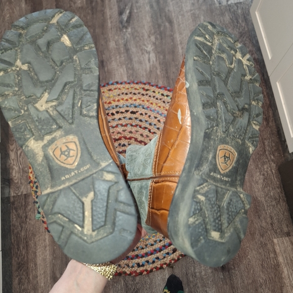 Ariat Fat Baby short western boots women's 6B - Picture 11 of 11